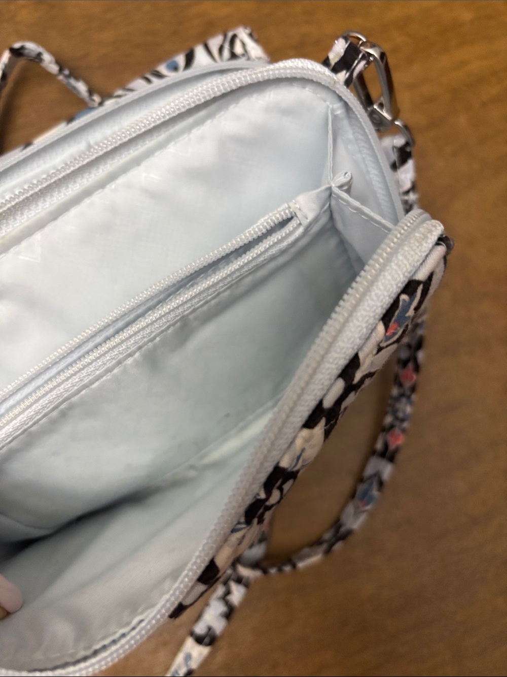 Vera Bradley Floral wallet Crossbody Bag - Picture 5 of 8